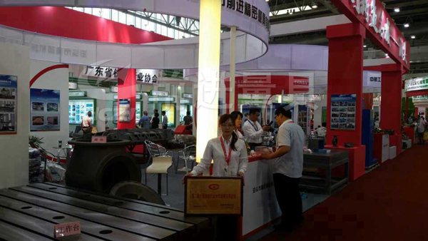 前進量具榮獲行業排頭兵企業照片 前進量具榮獲行業排頭兵企業照片