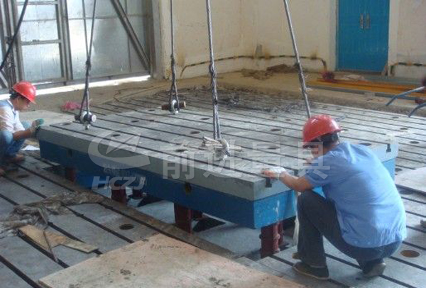 電機試驗鑄鐵平臺放入地基中 電機試驗鑄鐵平臺放入地基中